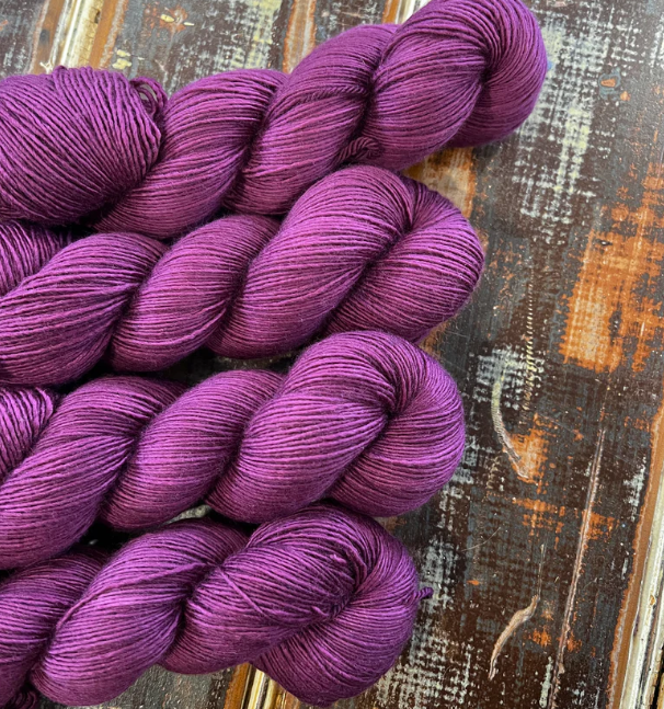 Del Kathryn Barton - 4ply Single Spun