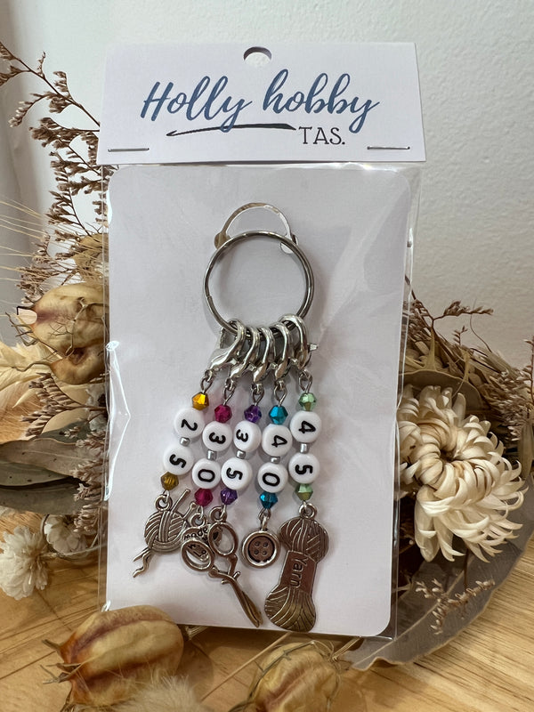 Stitch Markers - Set of 5 (with Hook size numbers)